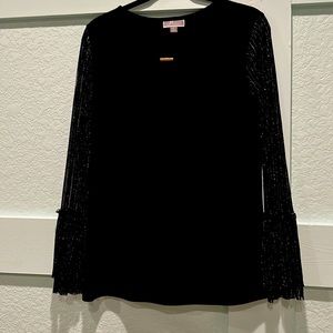 JM Collections black knit top. Sheer silver & black long sleeves. Size L